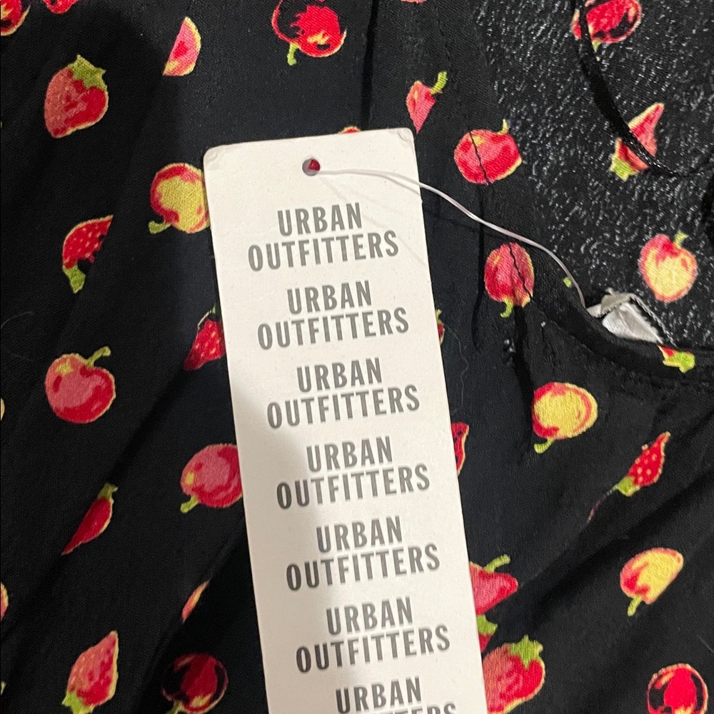 Urban Outfitters Kimchi Blue Black Strawberry Print Slip Dress Size Small NWT! - Picture 6 of 9
